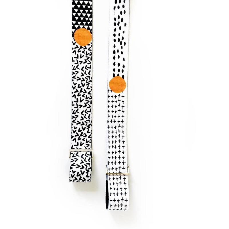 Yune Yoga – Yoga Strap | Stretching Strap | Metal Buckles | Black White | Yune Yoga | The Bowie