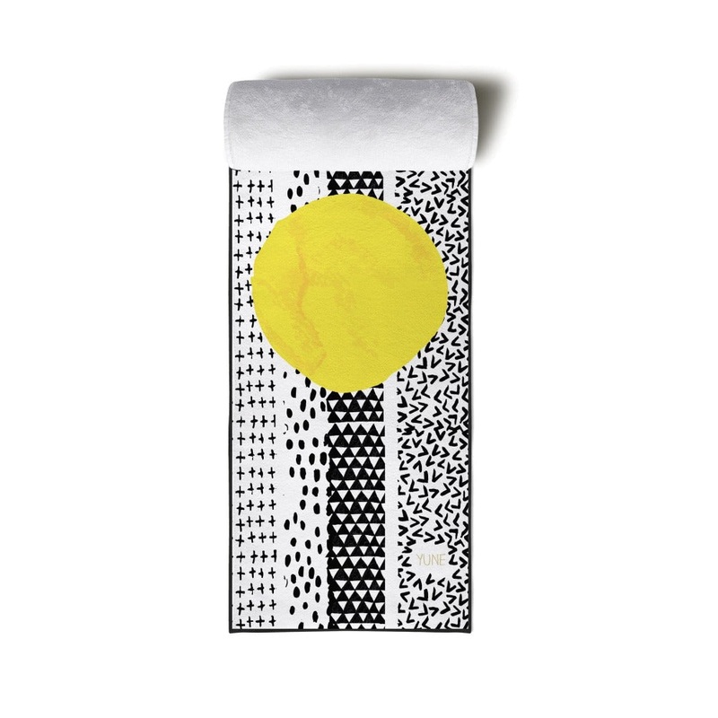 Yune Yoga – Yoga Towel | Non Slip Silicon Nubs | Absorbent Microfiber | White Black | Yune Yoga | The Jagger